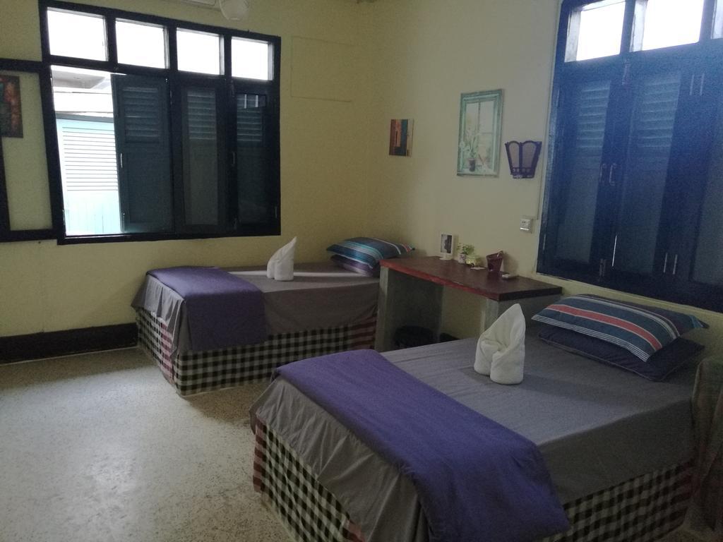 Viradesa Guesthouse Luang Prabang Dış mekan fotoğraf